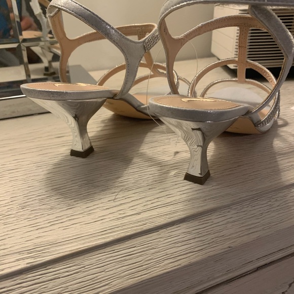 Nina silver dazzling sandals size 10, brand new - Picture 4 of 5